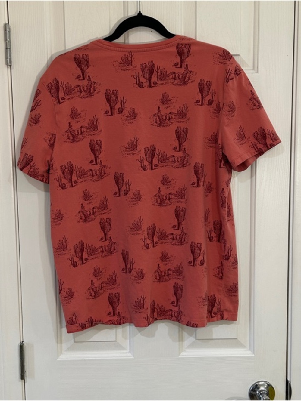 Goodfellow & Co Coral Tee with Dark Cactus Print - Picture 3 of 4
